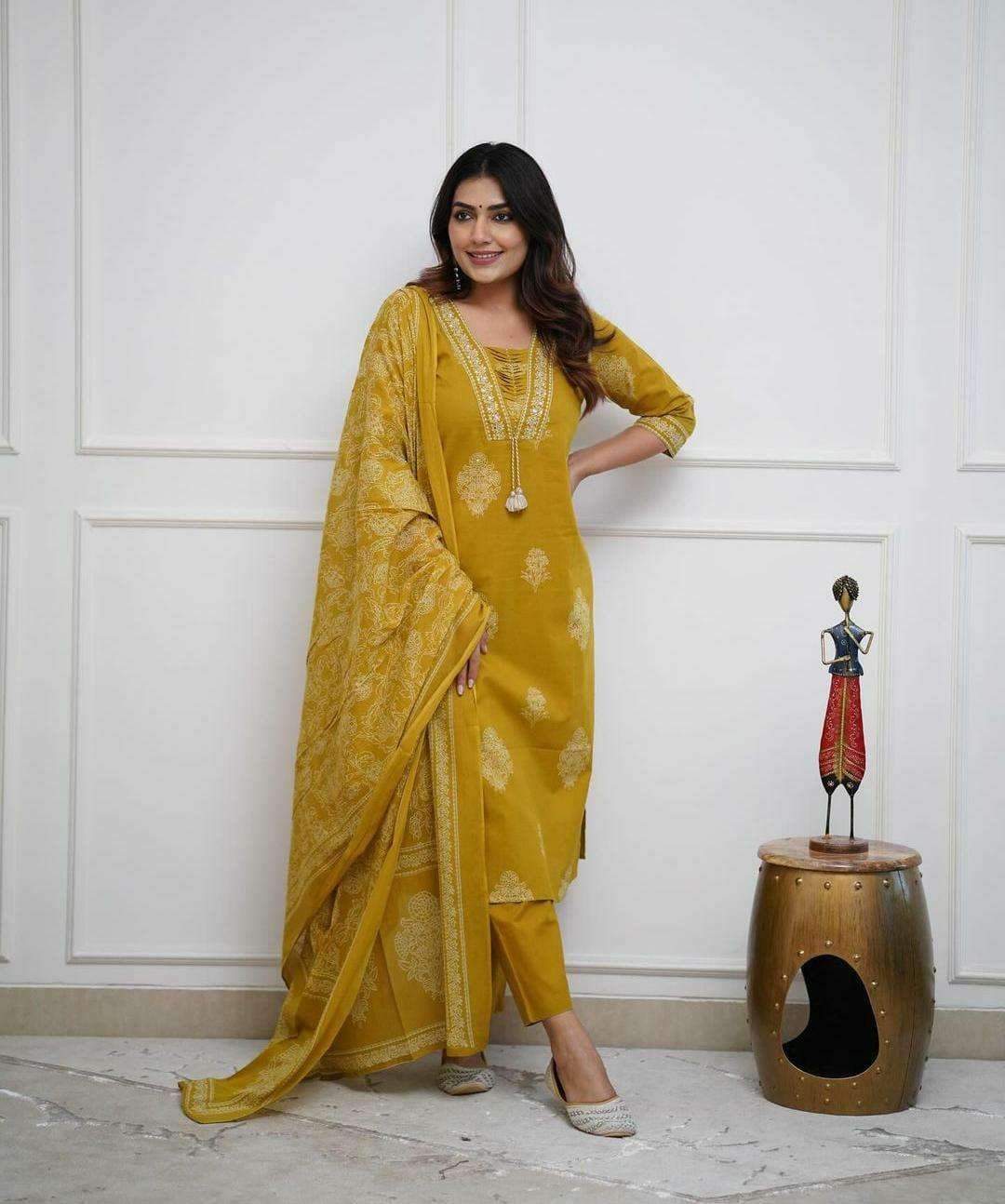 Women's Cotton Printed Straight Kurti with pant and Dupatta Set - Image 2