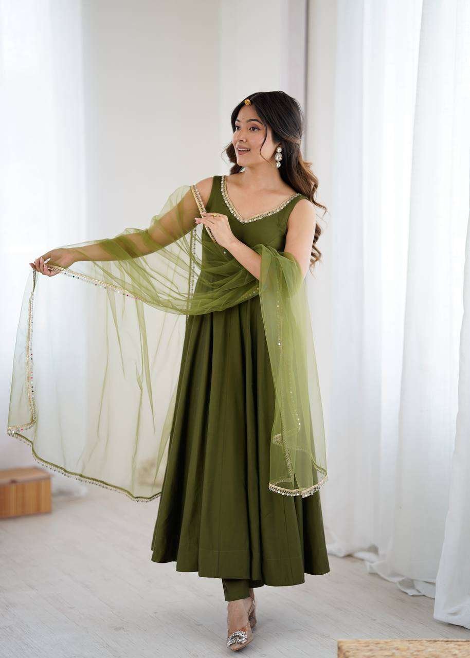 Womens Pure Romansilk Chanderi Anarkali Kurti with Pant & Dupatta Set - Image 6